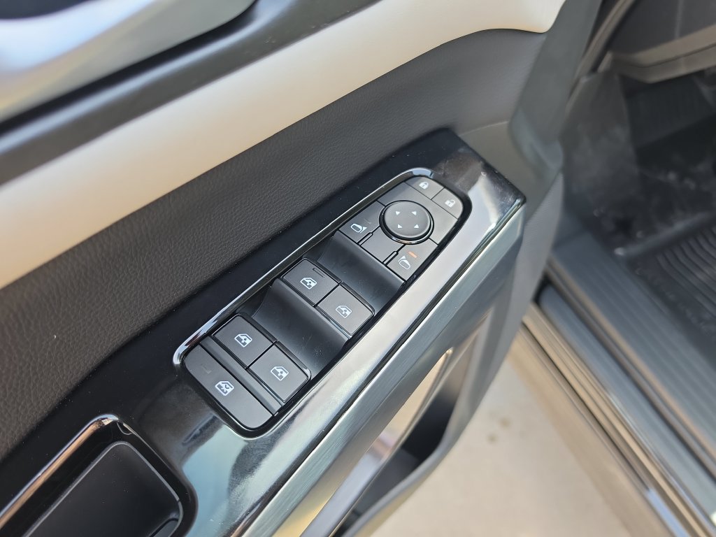 New 2026 Nissan Pathfinder SL FWD image 24
