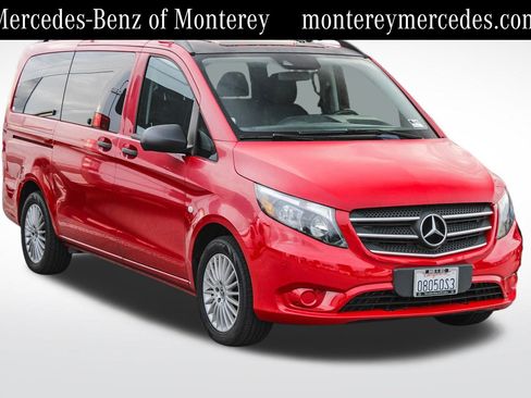 Used 2019 Mercedes-Benz Metris Passenger image 1