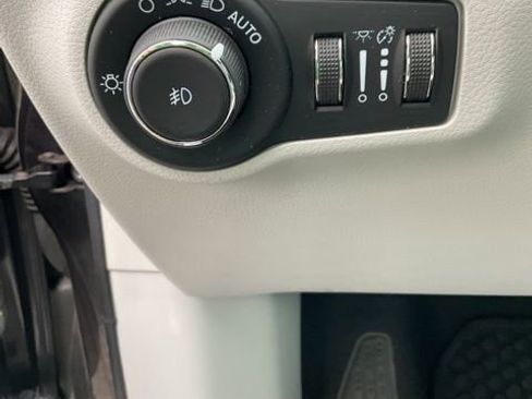 Used 2021 Jeep Compass Latitude w/ Convenience Group image 25