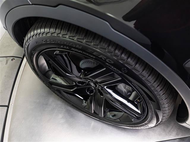 New 2026 Land Rover Discovery S AWD/4WD image 13