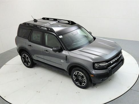New 2025 Ford Bronco Sport Outer Banks w/ Outer Banks Tech Package+ image 14