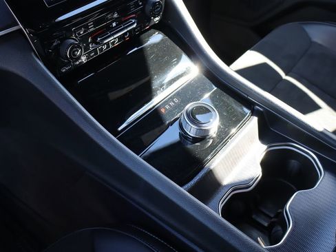 Used 2024 Jeep Grand Cherokee L Altitude image 22