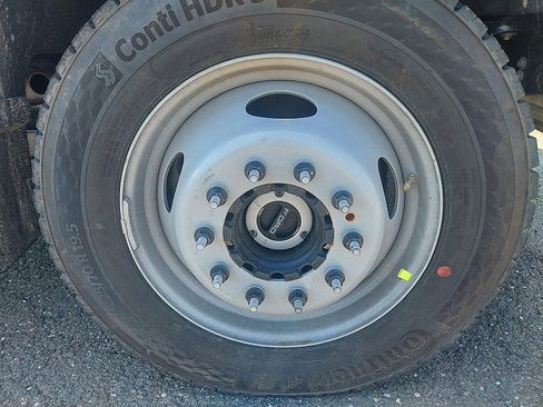 New 2026 Ford F550 4x4 Regular Cab Super Duty image 27