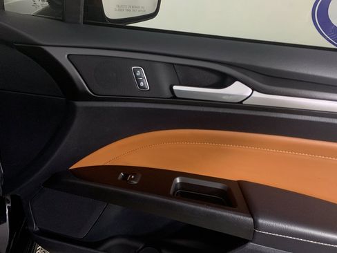 Used 2020 Ford Fusion Energi Titanium image 41