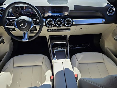 New 2026 Mercedes-Benz GLB 250 image 24