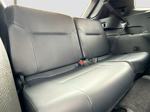 New 2025 Mitsubishi Outlander SE image 29