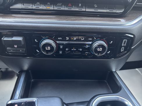 Used 2023 Chevrolet Silverado 1500 RST AWD/4WD image 25