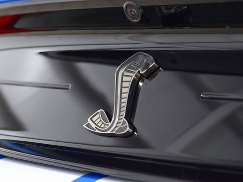 Used 2022 Ford Mustang Shelby GT500 w/ Technology Package image 26