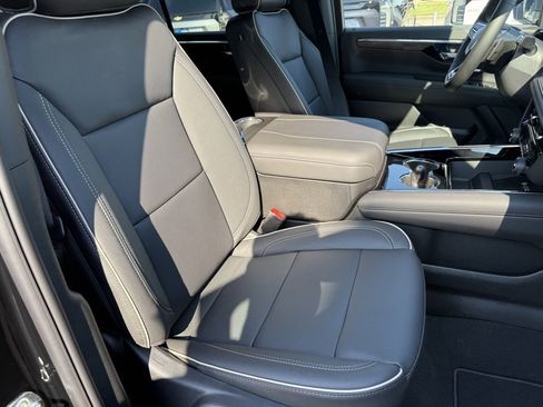 New 2026 Chevrolet Suburban Premier w/ Sun And Tow Package image 47