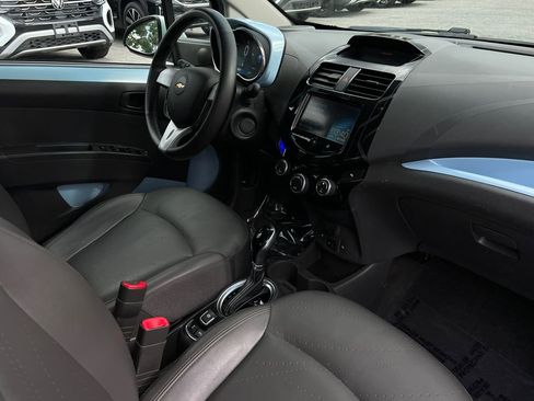 Used 2014 Chevrolet Spark LT image 10