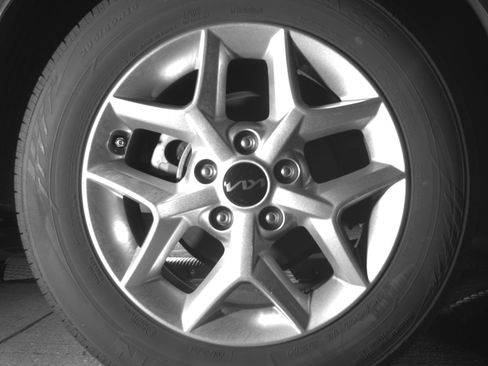 Used 2025 Kia Soul LX w/ LX Technology Package image 15