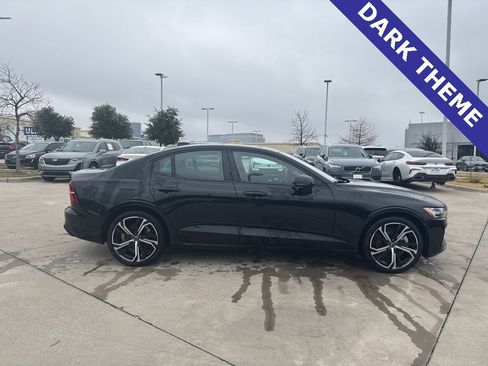 Certified 2025 Volvo S60 B5 Plus image 4