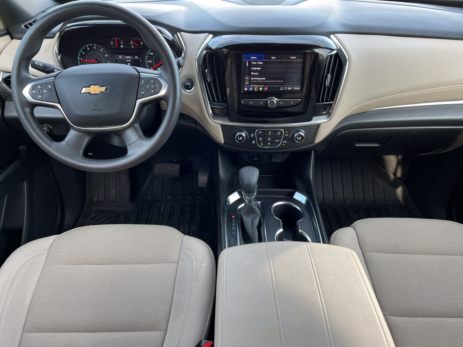 Used 2024 Chevrolet Traverse LS w/ Safety Package FWD image 2