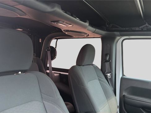 Used 2022 Jeep Wrangler Willys image 20