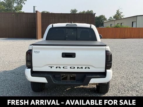 Used 2022 Toyota Tacoma SR w/ SR Convenience Package RWD image 5