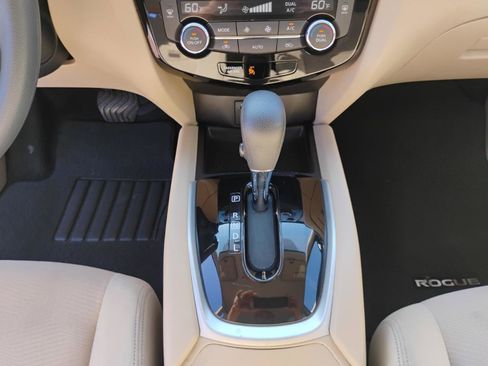 Used 2016 Nissan Rogue SV w/ SV Premium Package FWD image 61