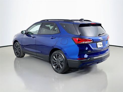 Used 2023 Chevrolet Equinox RS AWD/4WD image 7