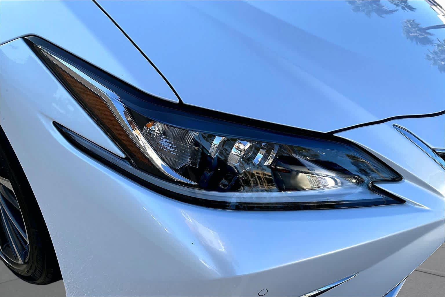 Used 2024 Lexus ES 350 w/ Premium Package FWD image 26