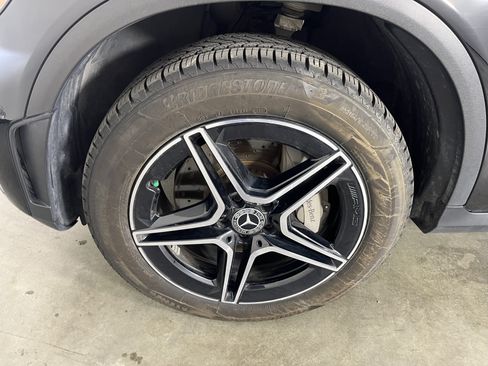 Used 2022 Mercedes-Benz GLC 300 4MATIC image 23