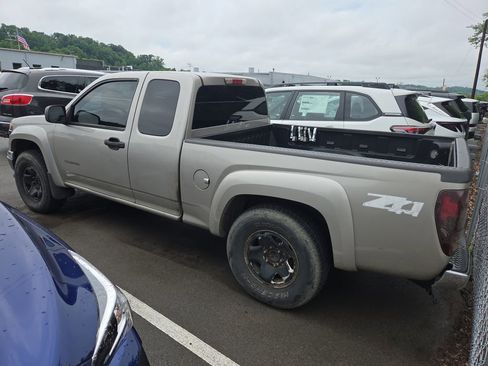 Used 2004 Chevrolet Colorado 4x4 Extended Cab w/ Comfort Convenience Package image 5