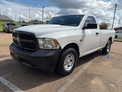 Used 2019 RAM 1500 Tradesman w/ Power & Remote Entry Group RWD image 9