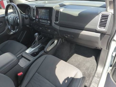 Certified 2024 Nissan Frontier SV w/ SV Convenience Package AWD/4WD image 22