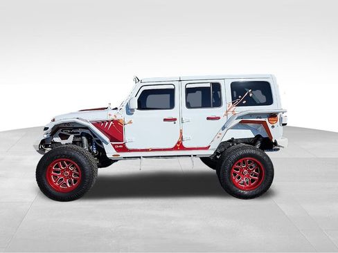 Used 2018 Jeep Wrangler Unlimited Sahara w/ Dual Top Group image 8