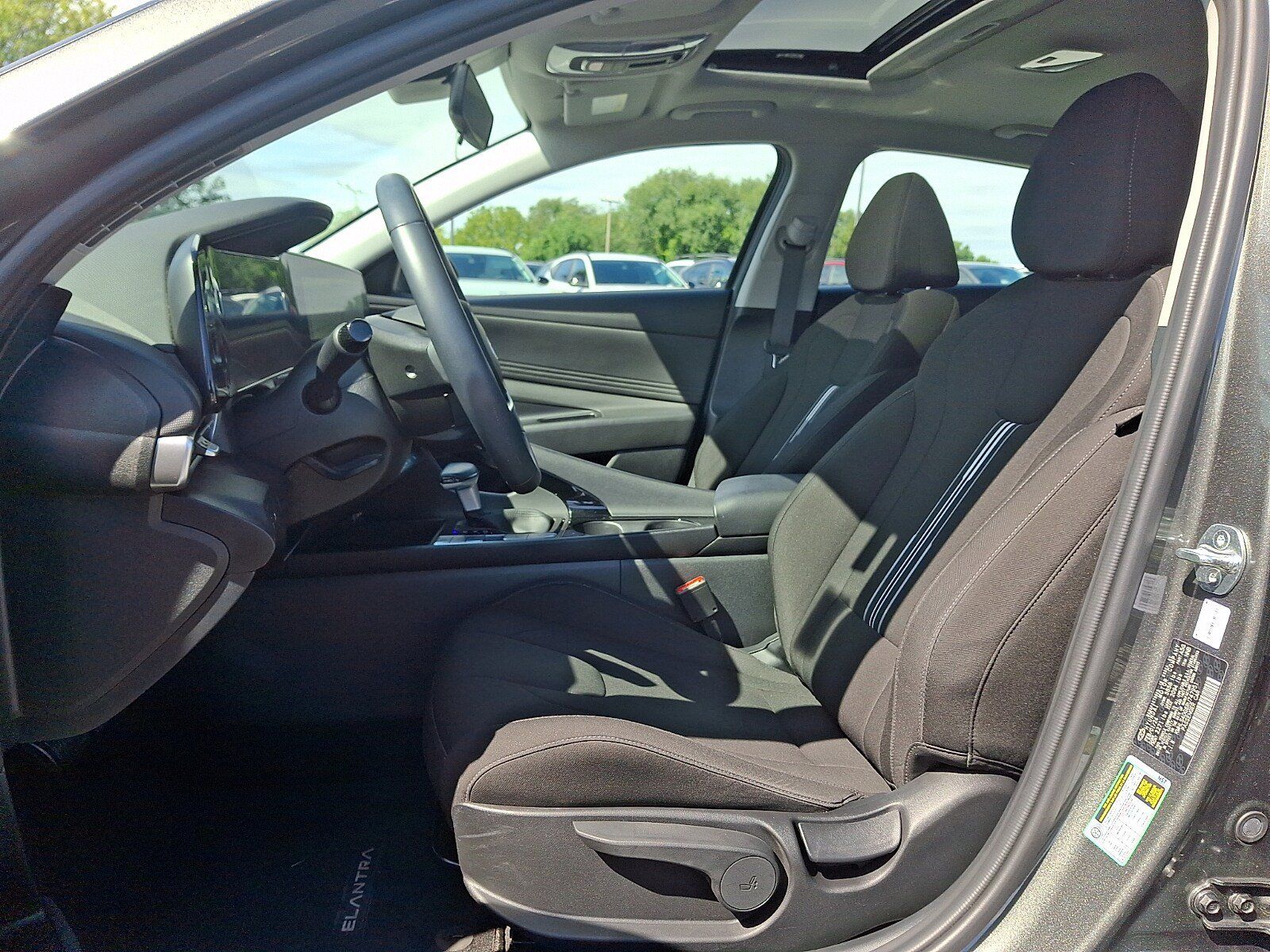 Certified 2024 Hyundai Elantra SEL w/ Convenience Package FWD image 14