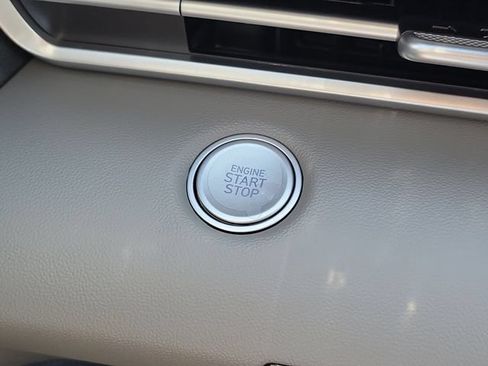 New 2026 Hyundai Elantra Hybrid FWD image 10