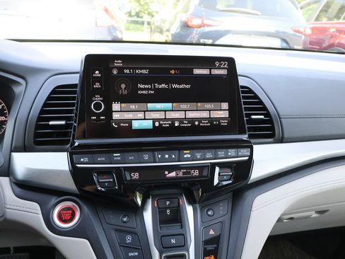 Certified 2025 Honda Odyssey EX-L image 21