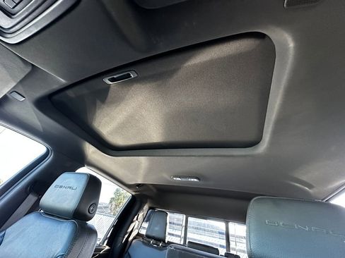 Used 2020 GMC Sierra 2500 Denali w/ Denali Ultimate Package image 85