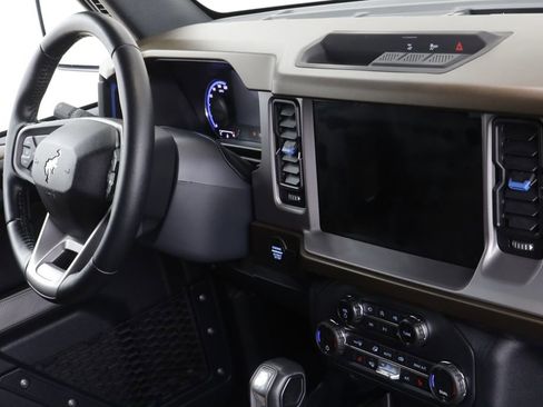 Used 2023 Ford Bronco Outer Banks AWD/4WD image 22