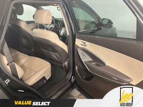 Used 2017 Hyundai Santa Fe FWD image 20