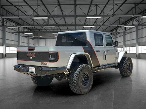 Used 2023 Jeep Gladiator Mojave w/ Cold Weather Group AWD/4WD image 4