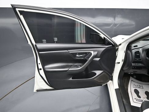 Used 2018 Nissan Altima 2.5 SV FWD image 10