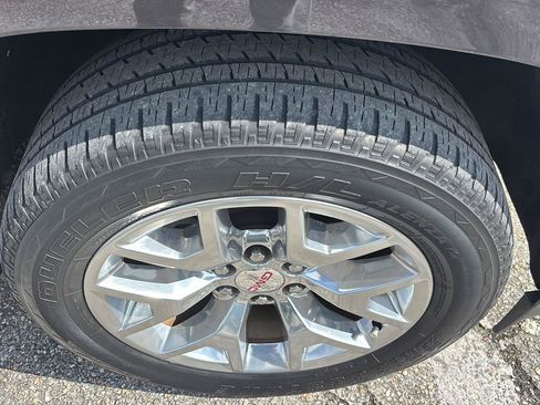 Used 2016 GMC Yukon XL SLT w/ Open Road Package RWD image 9