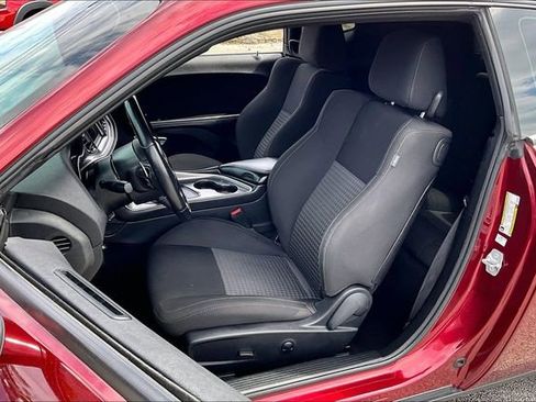 Used 2022 Dodge Challenger GT RWD image 18