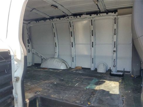 Used 2021 Chevrolet Express 2500 w/ Driver Convenience Package image 19