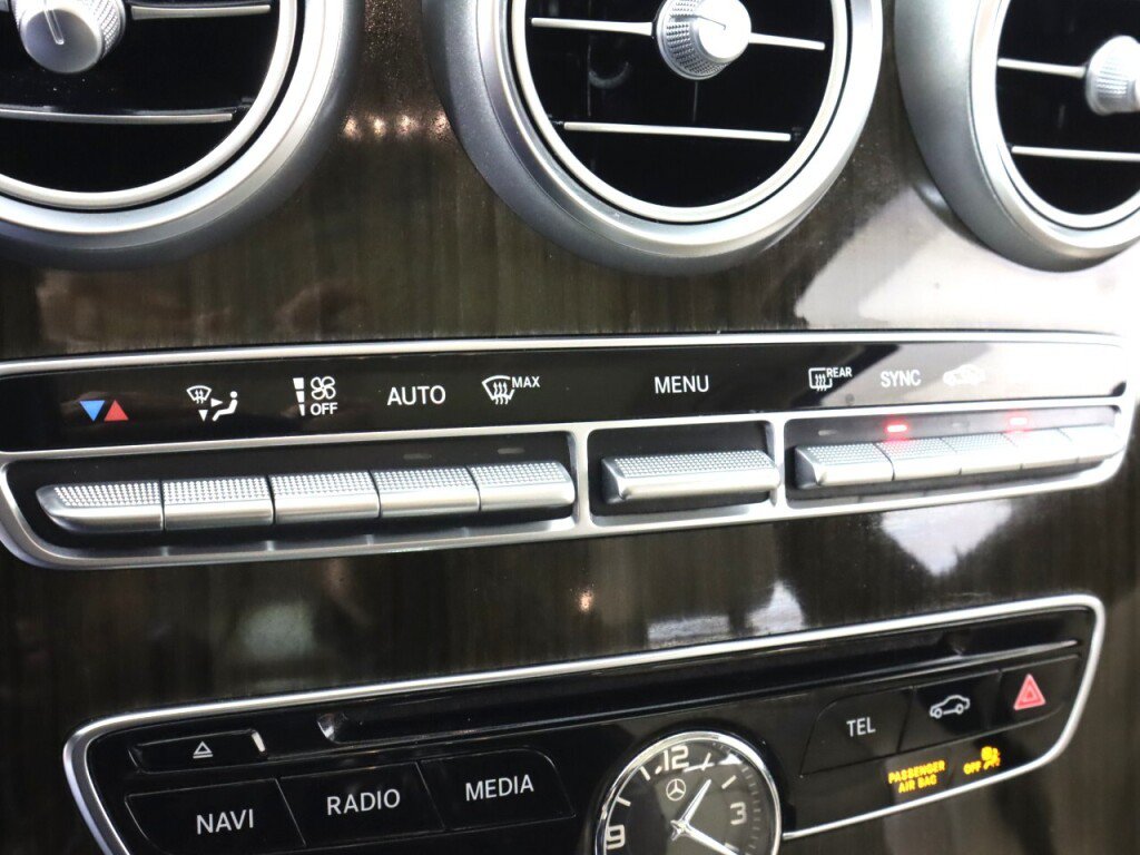 Used 2017 Mercedes-Benz C 300 4MATIC Sedan image 21