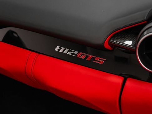 Certified 2022 Ferrari 812 GTS RWD image 30