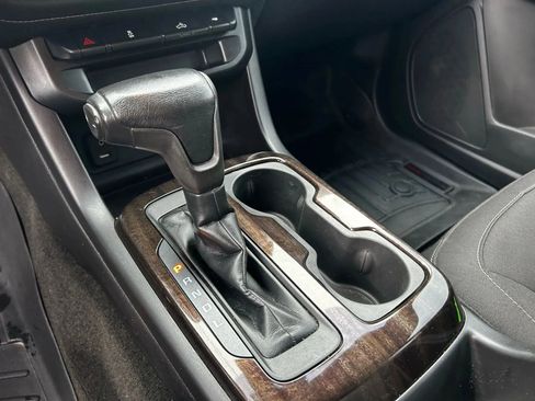 Used 2018 GMC Canyon SLE w/ SLE Convenience Package image 25