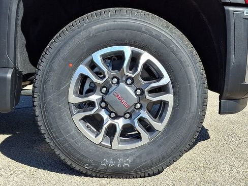 New 2026 GMC Sierra 2500 SLT w/ SLT Premium Package image 9