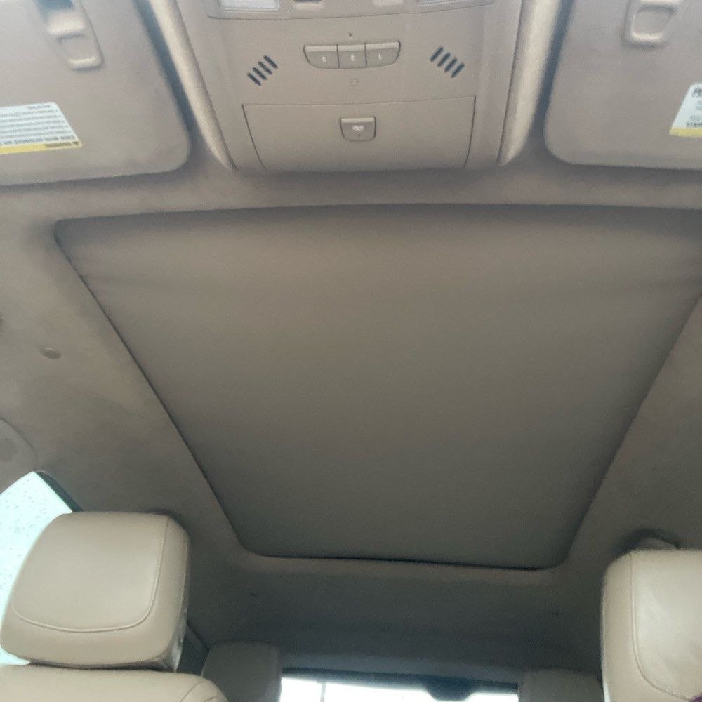 Used 2017 Cadillac XT5 Platinum w/ Driver Assist Package AWD/4WD image 10