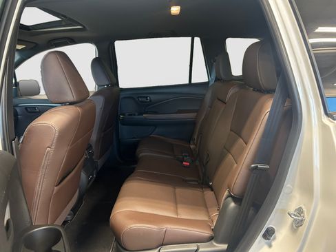 Used 2024 Honda Passport EX-L image 14
