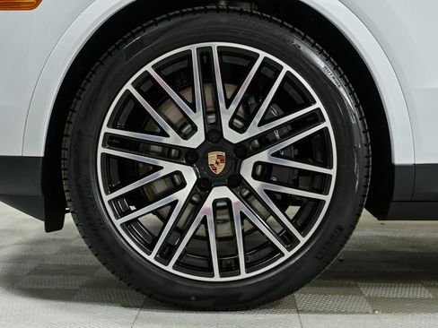 New 2026 Porsche Cayenne E-Hybrid image 41