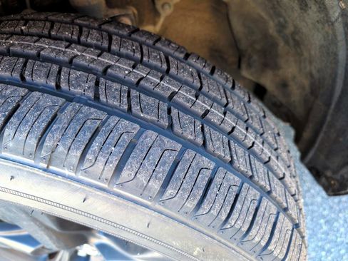 Used 2019 Toyota RAV4 XLE w/ Convenience Package image 29