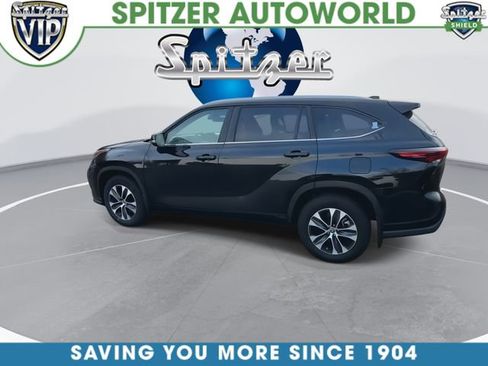 Used 2024 Toyota Highlander XLE image 7