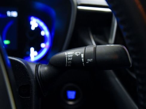 Used 2020 Toyota Corolla XSE image 21