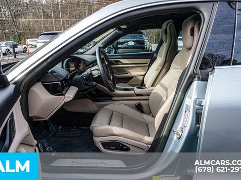 Used 2023 Porsche Taycan 4S w/ Performance Package image 19