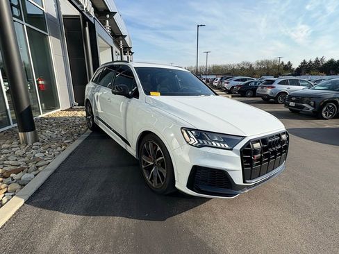 Used 2023 Audi SQ7 Prestige image 4